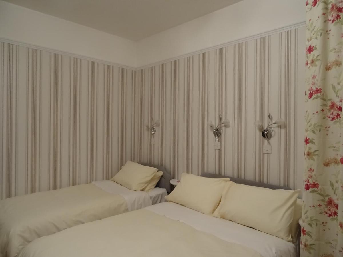 Adam Guest House เพิร์ท ภายนอก รูปภาพ